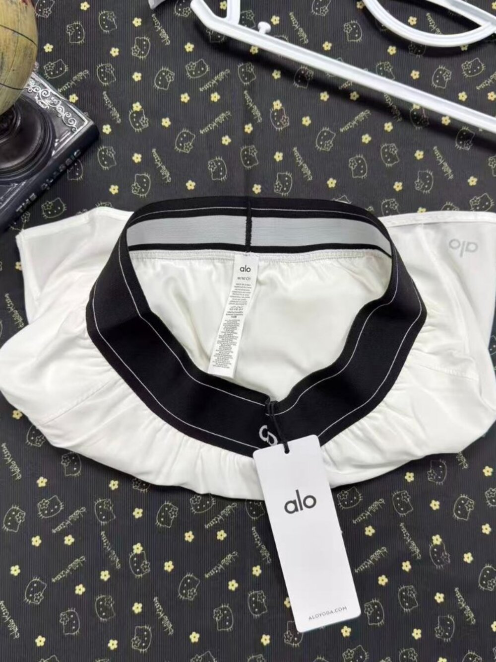 Cute Women’s White ALO Yoga🌼Match Point Tennis Skirt Athletic Mini🍗NWT - Picture 5 of 6